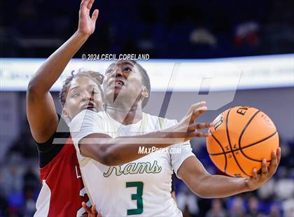 Thumbnail 2 in Grayson vs. Lowndes (GHSA 7A Semifinal) photogallery.