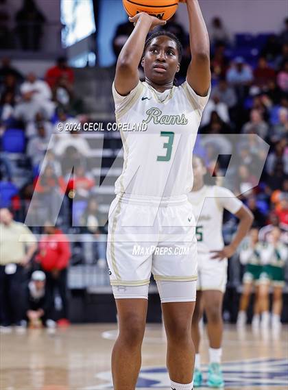 Thumbnail 1 in Grayson vs. Lowndes (GHSA 7A Semifinal) photogallery.