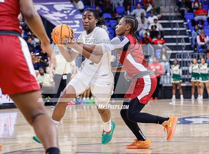Thumbnail 3 in Grayson vs. Lowndes (GHSA 7A Semifinal) photogallery.