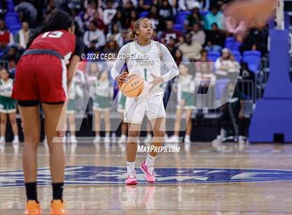 Thumbnail 1 in Grayson vs. Lowndes (GHSA 7A Semifinal) photogallery.