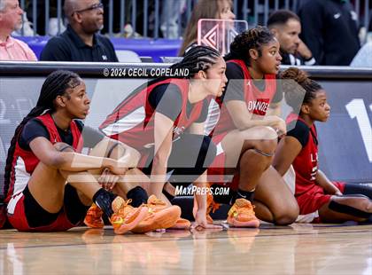 Thumbnail 1 in Grayson vs. Lowndes (GHSA 7A Semifinal) photogallery.