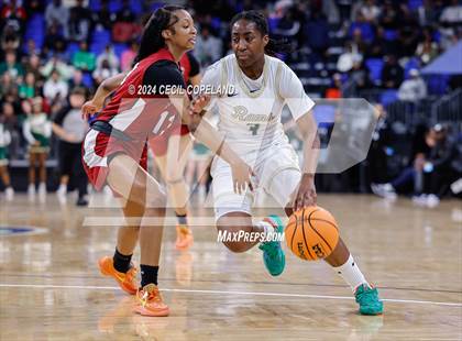 Thumbnail 2 in Grayson vs. Lowndes (GHSA 7A Semifinal) photogallery.