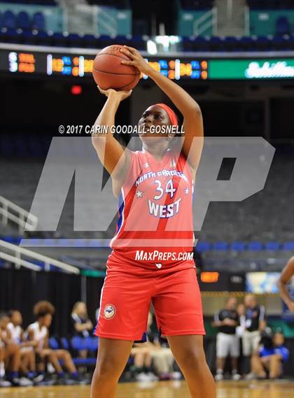 Thumbnail 3 in NCCA East vs. West All-Star Basketball photogallery.