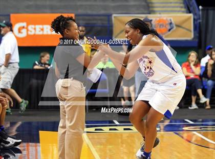 Thumbnail 3 in NCCA East vs. West All-Star Basketball photogallery.