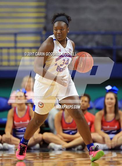 Thumbnail 3 in NCCA East vs. West All-Star Basketball photogallery.