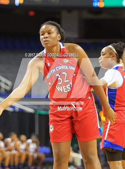 Thumbnail 3 in NCCA East vs. West All-Star Basketball photogallery.