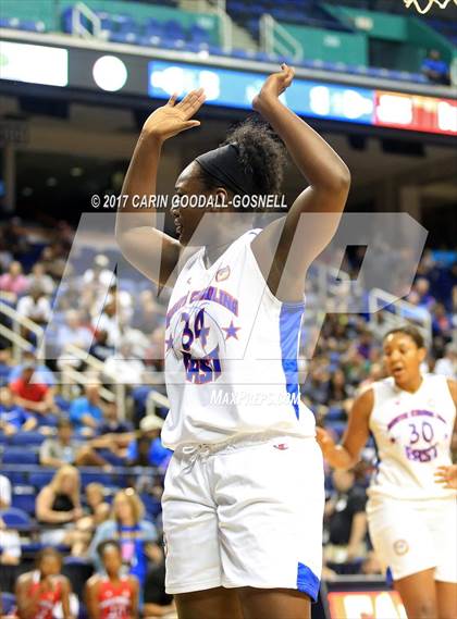 Thumbnail 3 in NCCA East vs. West All-Star Basketball photogallery.