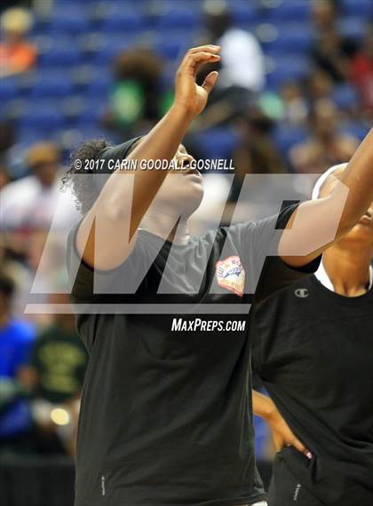 Thumbnail 2 in NCCA East vs. West All-Star Basketball photogallery.