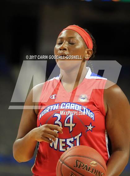 Thumbnail 3 in NCCA East vs. West All-Star Basketball photogallery.