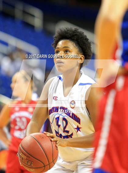 Thumbnail 1 in NCCA East vs. West All-Star Basketball photogallery.