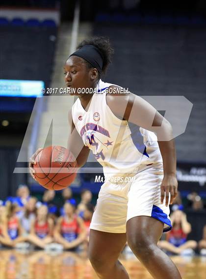 Thumbnail 2 in NCCA East vs. West All-Star Basketball photogallery.