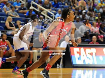Thumbnail 2 in NCCA East vs. West All-Star Basketball photogallery.