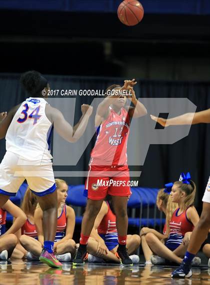 Thumbnail 2 in NCCA East vs. West All-Star Basketball photogallery.