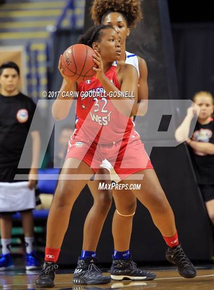 Thumbnail 2 in NCCA East vs. West All-Star Basketball photogallery.