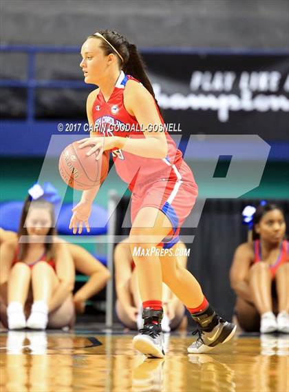 Thumbnail 3 in NCCA East vs. West All-Star Basketball photogallery.