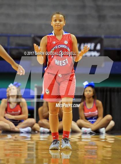 Thumbnail 2 in NCCA East vs. West All-Star Basketball photogallery.