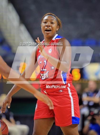 Thumbnail 2 in NCCA East vs. West All-Star Basketball photogallery.
