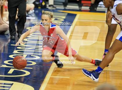 Thumbnail 2 in NCCA East vs. West All-Star Basketball photogallery.