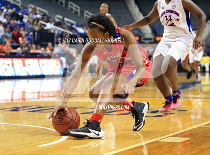 Thumbnail 2 in NCCA East vs. West All-Star Basketball photogallery.