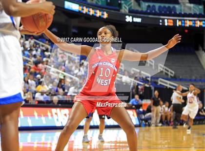 Thumbnail 3 in NCCA East vs. West All-Star Basketball photogallery.