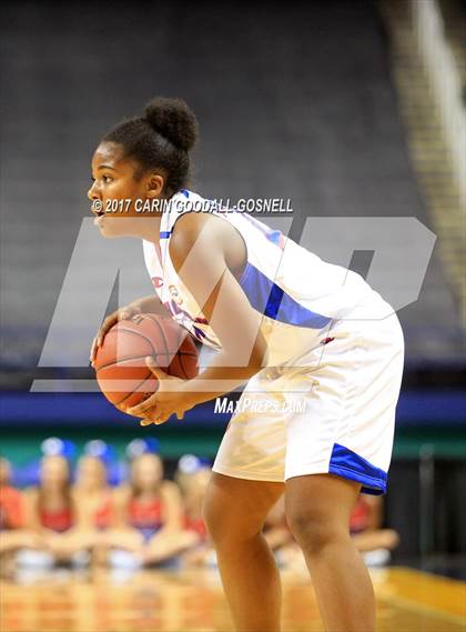 Thumbnail 2 in NCCA East vs. West All-Star Basketball photogallery.