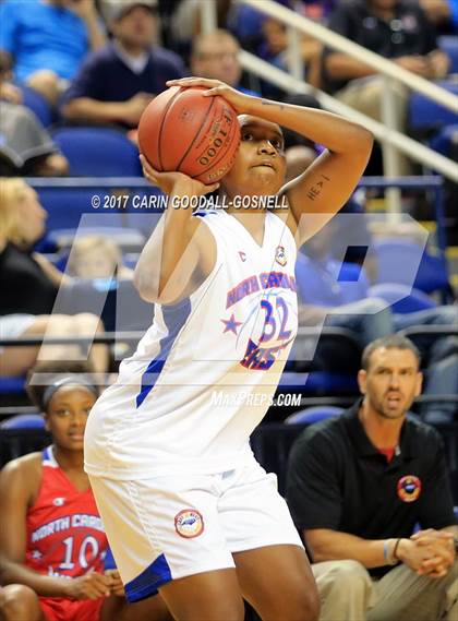 Thumbnail 2 in NCCA East vs. West All-Star Basketball photogallery.