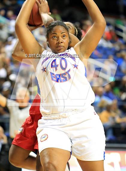 Thumbnail 3 in NCCA East vs. West All-Star Basketball photogallery.