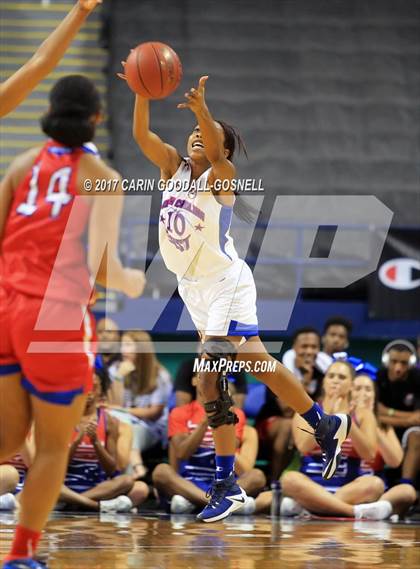 Thumbnail 3 in NCCA East vs. West All-Star Basketball photogallery.