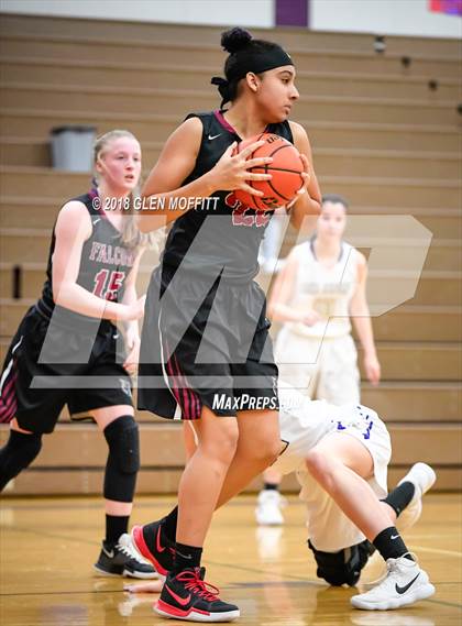Thumbnail 3 in Kentlake @ Lake Stevens photogallery.