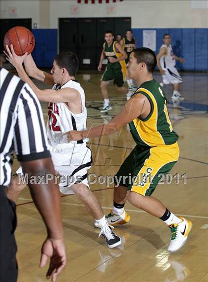 Thumbnail 1 in Canyon vs. Glendale (Burbank Tip-off Classic) photogallery.