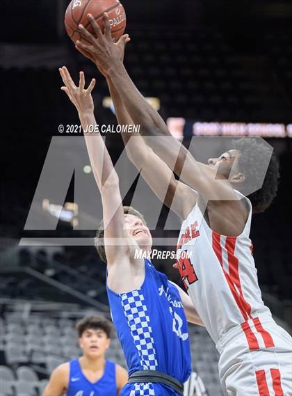 Thumbnail 3 in Anderson vs Bellaire (Spurs High School Showcase) photogallery.