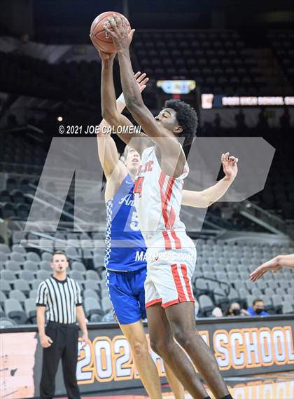 Thumbnail 3 in Anderson vs Bellaire (Spurs High School Showcase) photogallery.