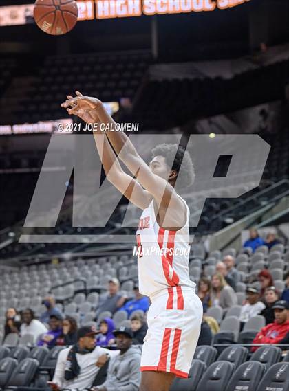 Thumbnail 3 in Anderson vs Bellaire (Spurs High School Showcase) photogallery.