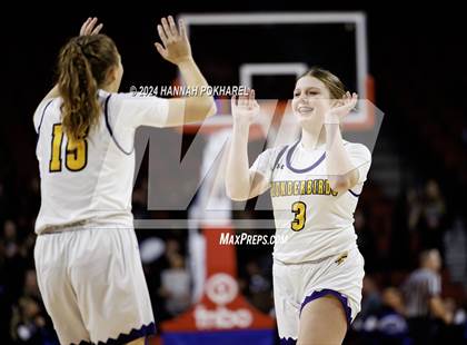 Thumbnail 2 in Bellevue West vs. Papillion-LaVista South (NSAA Class A Quarterfinal) photogallery.
