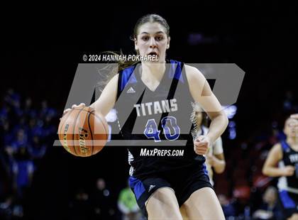 Thumbnail 3 in Bellevue West vs. Papillion-LaVista South (NSAA Class A Quarterfinal) photogallery.
