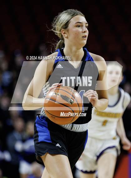 Thumbnail 2 in Bellevue West vs. Papillion-LaVista South (NSAA Class A Quarterfinal) photogallery.