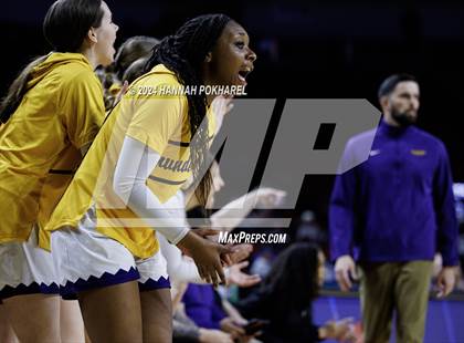 Thumbnail 2 in Bellevue West vs. Papillion-LaVista South (NSAA Class A Quarterfinal) photogallery.