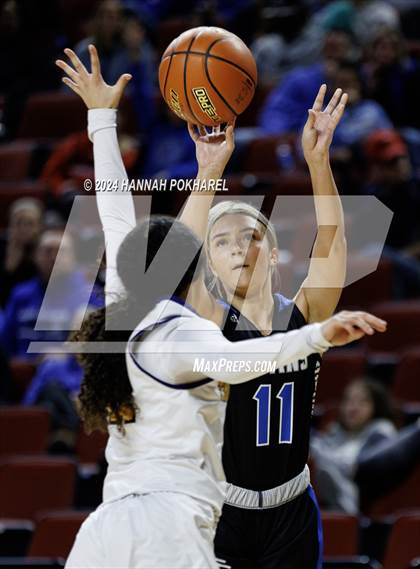 Thumbnail 2 in Bellevue West vs. Papillion-LaVista South (NSAA Class A Quarterfinal) photogallery.