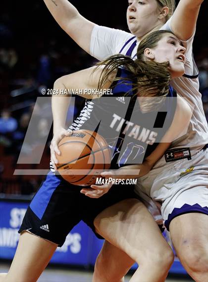 Thumbnail 1 in Bellevue West vs. Papillion-LaVista South (NSAA Class A Quarterfinal) photogallery.