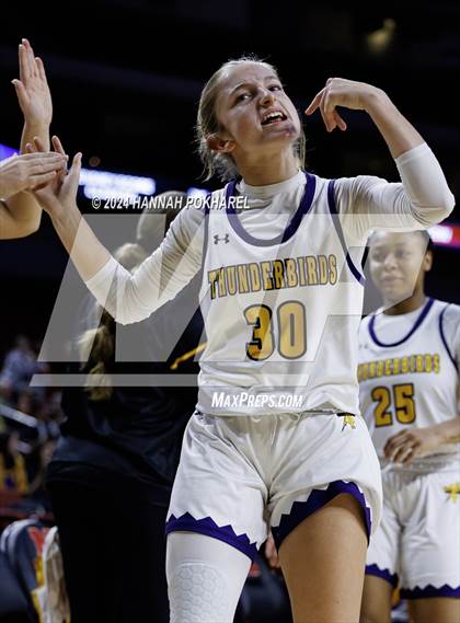 Thumbnail 1 in Bellevue West vs. Papillion-LaVista South (NSAA Class A Quarterfinal) photogallery.