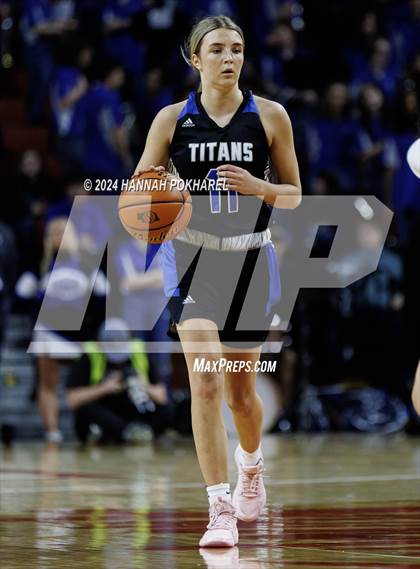 Thumbnail 2 in Bellevue West vs. Papillion-LaVista South (NSAA Class A Quarterfinal) photogallery.