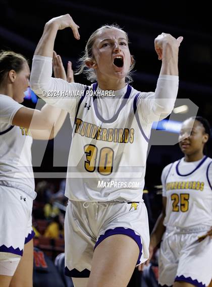 Thumbnail 2 in Bellevue West vs. Papillion-LaVista South (NSAA Class A Quarterfinal) photogallery.