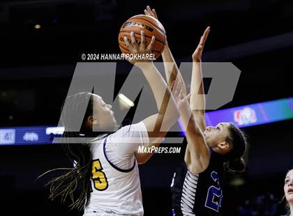 Thumbnail 1 in Bellevue West vs. Papillion-LaVista South (NSAA Class A Quarterfinal) photogallery.