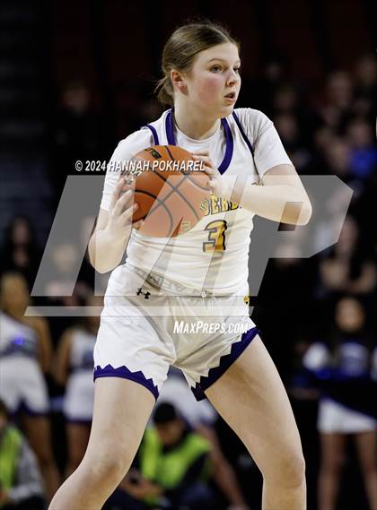 Thumbnail 2 in Bellevue West vs. Papillion-LaVista South (NSAA Class A Quarterfinal) photogallery.