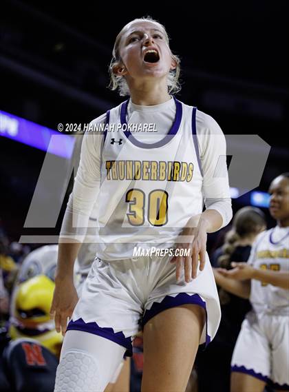 Thumbnail 1 in Bellevue West vs. Papillion-LaVista South (NSAA Class A Quarterfinal) photogallery.