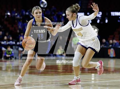 Thumbnail 1 in Bellevue West vs. Papillion-LaVista South (NSAA Class A Quarterfinal) photogallery.