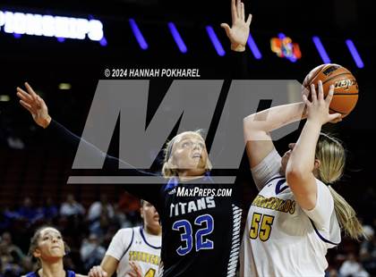 Thumbnail 2 in Bellevue West vs. Papillion-LaVista South (NSAA Class A Quarterfinal) photogallery.
