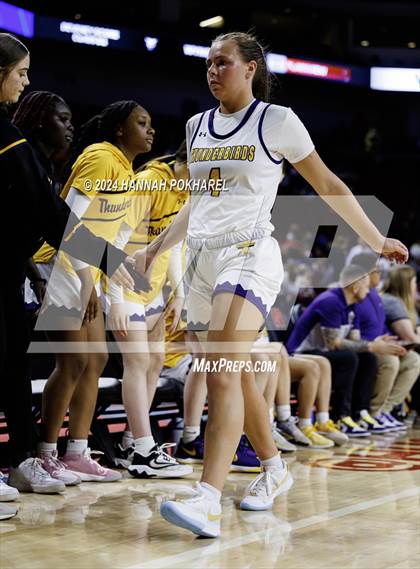 Thumbnail 1 in Bellevue West vs. Papillion-LaVista South (NSAA Class A Quarterfinal) photogallery.