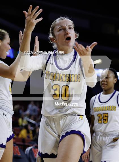 Thumbnail 3 in Bellevue West vs. Papillion-LaVista South (NSAA Class A Quarterfinal) photogallery.