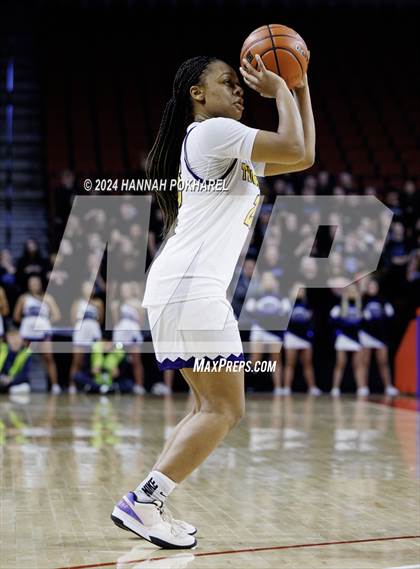 Thumbnail 3 in Bellevue West vs. Papillion-LaVista South (NSAA Class A Quarterfinal) photogallery.